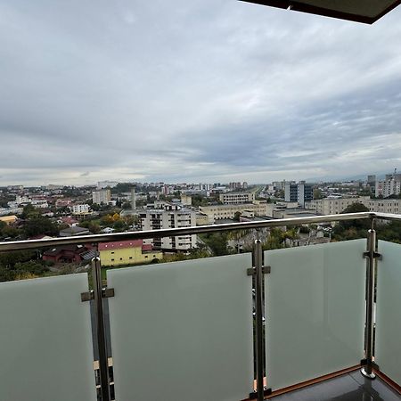 Nice Home For Your Family Ясси Екстер'єр фото