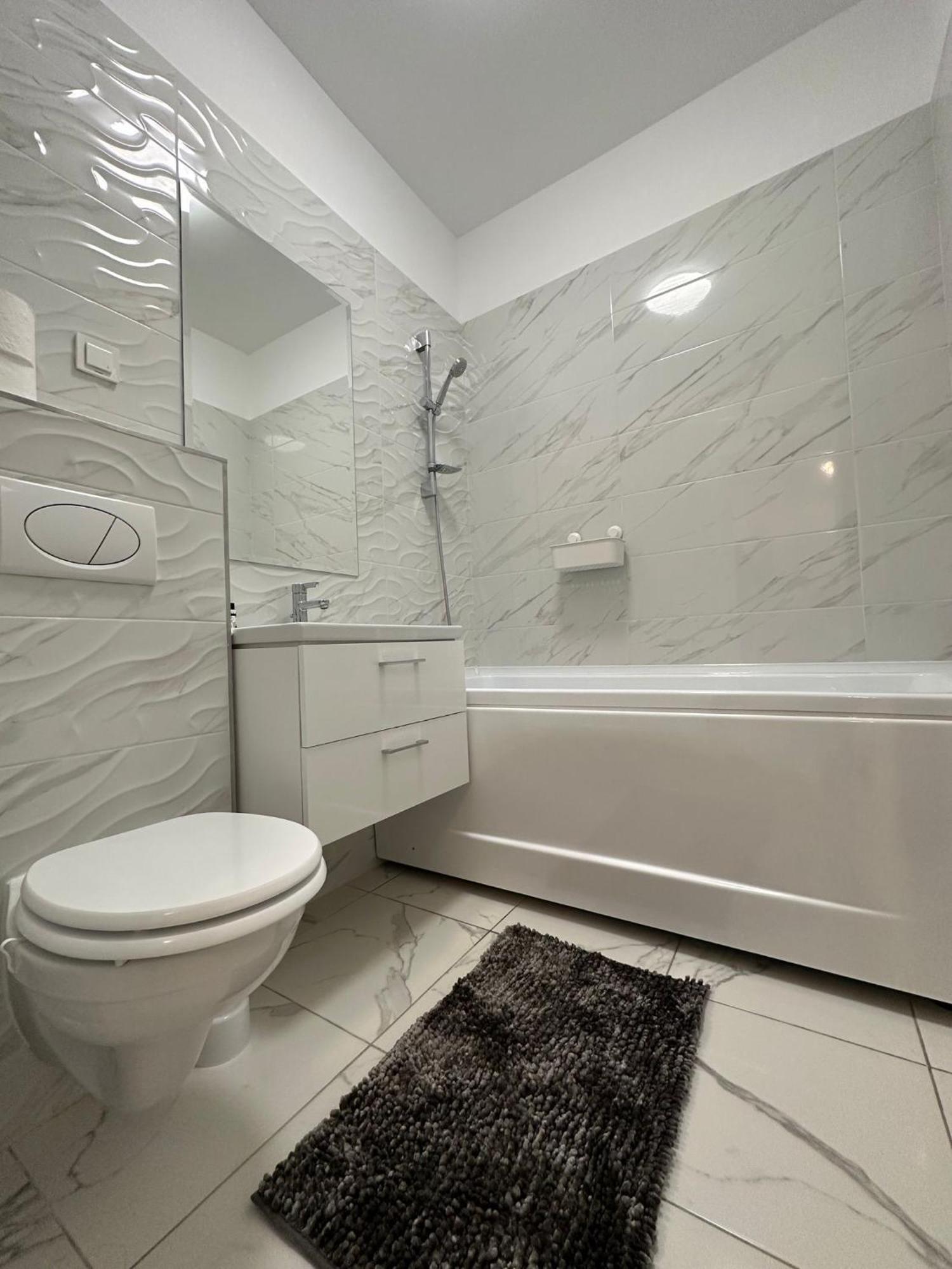 Nice Home For Your Family Ясси Екстер'єр фото