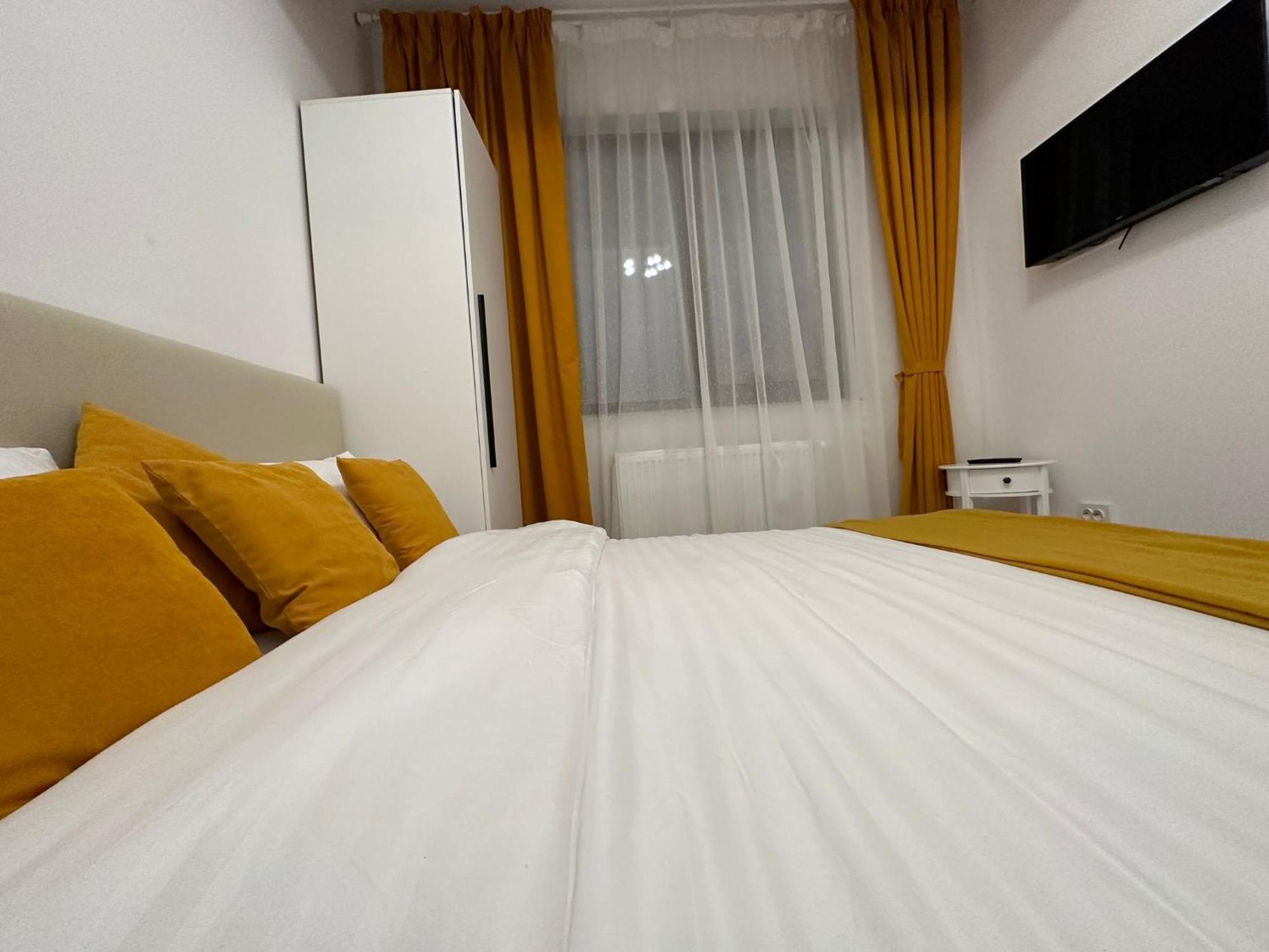 Nice Home For Your Family Ясси Екстер'єр фото